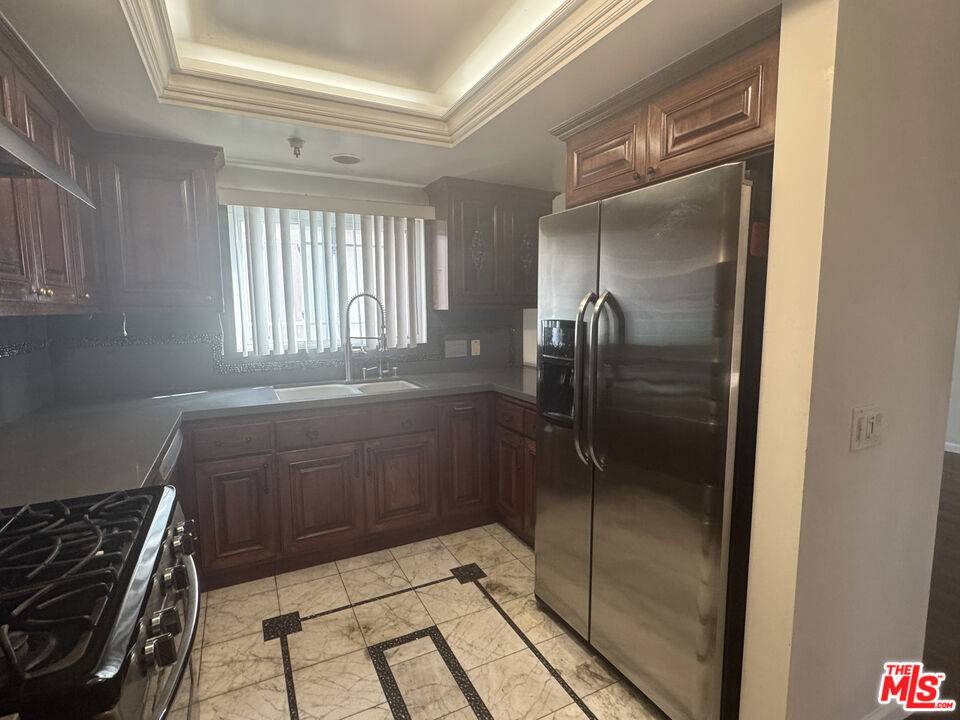 Hawthorne, CA 90250,11707 Acacia AVE #4