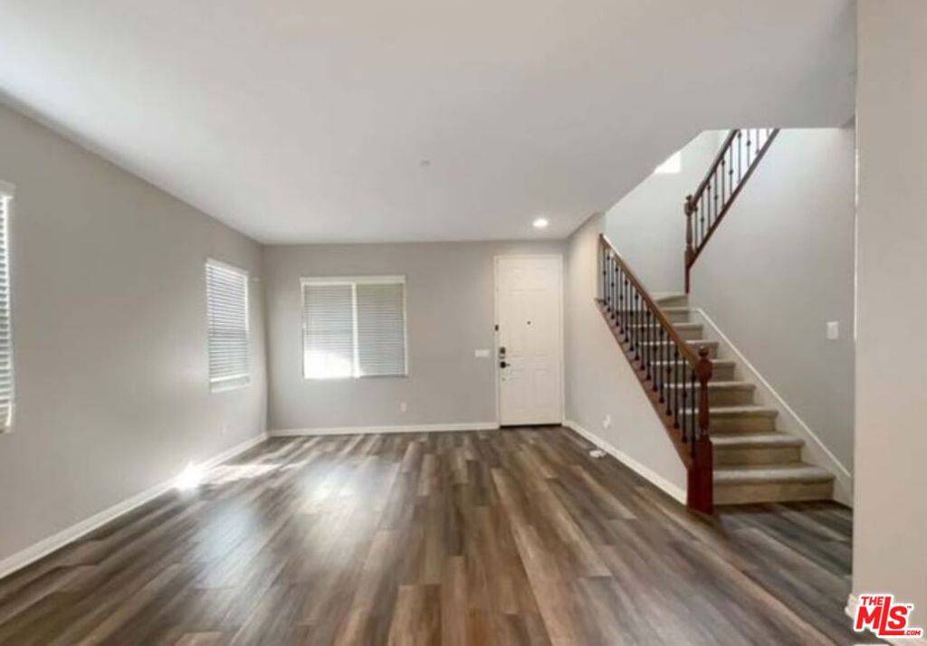 Lancaster, CA 93536,8823 Mora CT