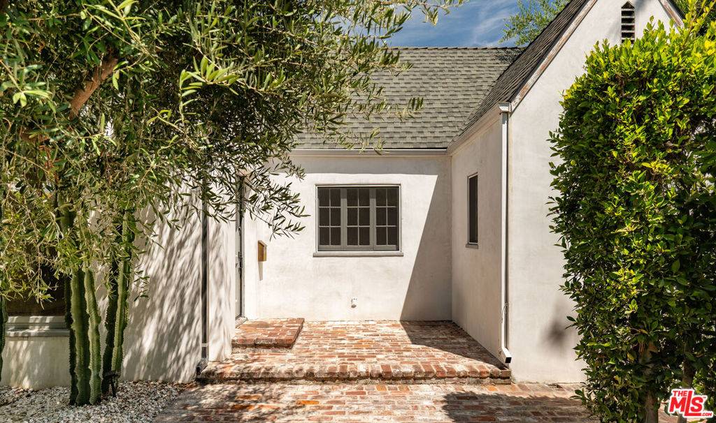 West Hollywood, CA 90048,366 Westbourne DR