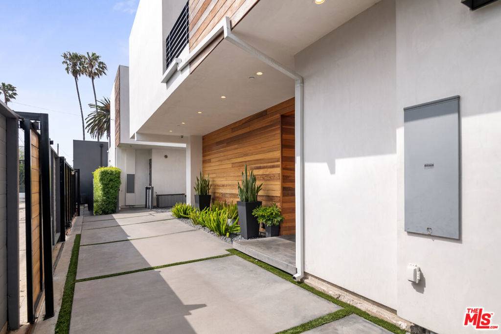 Venice, CA 90291,516 Vernon AVE