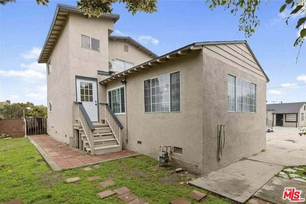 Downey, CA 90242,8544 Puritan ST
