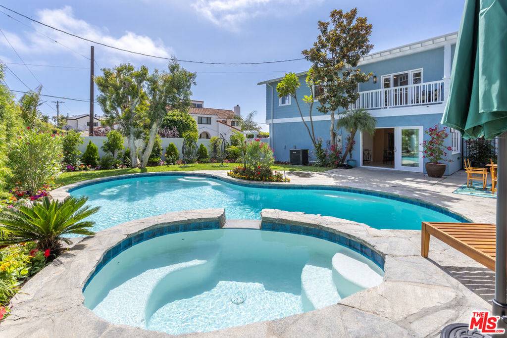 Pacific Palisades, CA 90272,509 Wynola ST