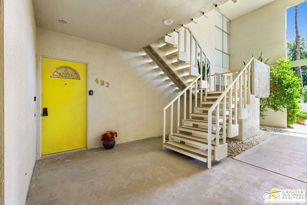 Palm Springs, CA 92264,493 Desert Lakes DR