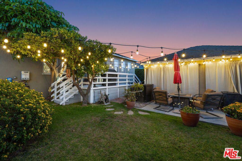 Los Angeles, CA 90043,5715 Valley Ridge AVE