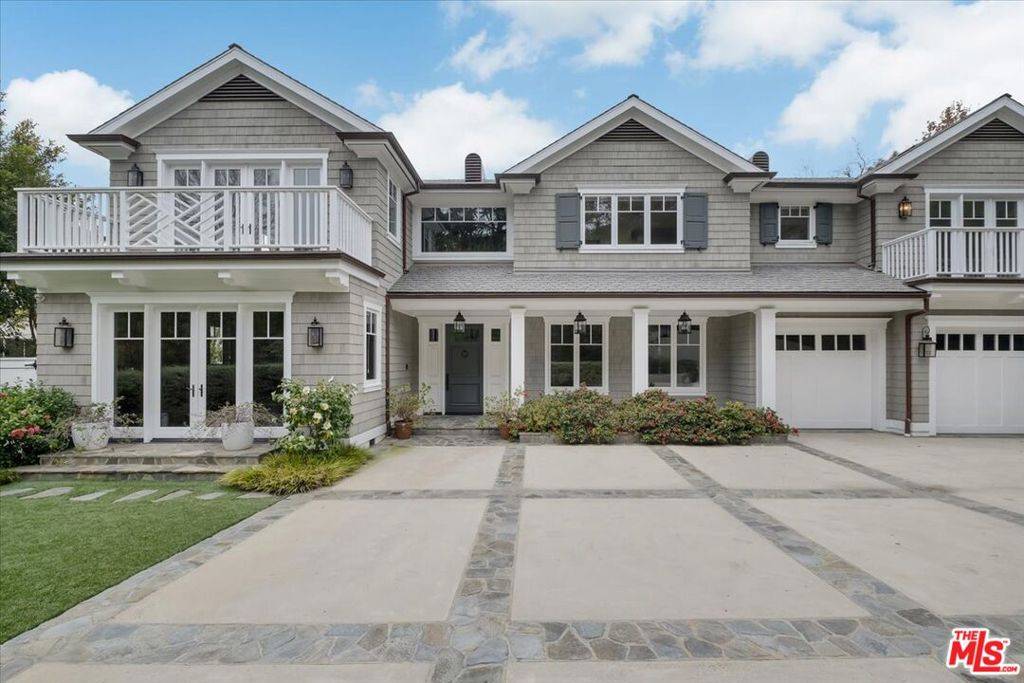 Los Angeles, CA 90049,117 S BURLINGAME AVE