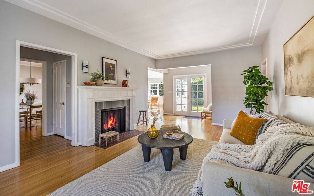 North Hollywood, CA 91602,11144 Valley Spring PL