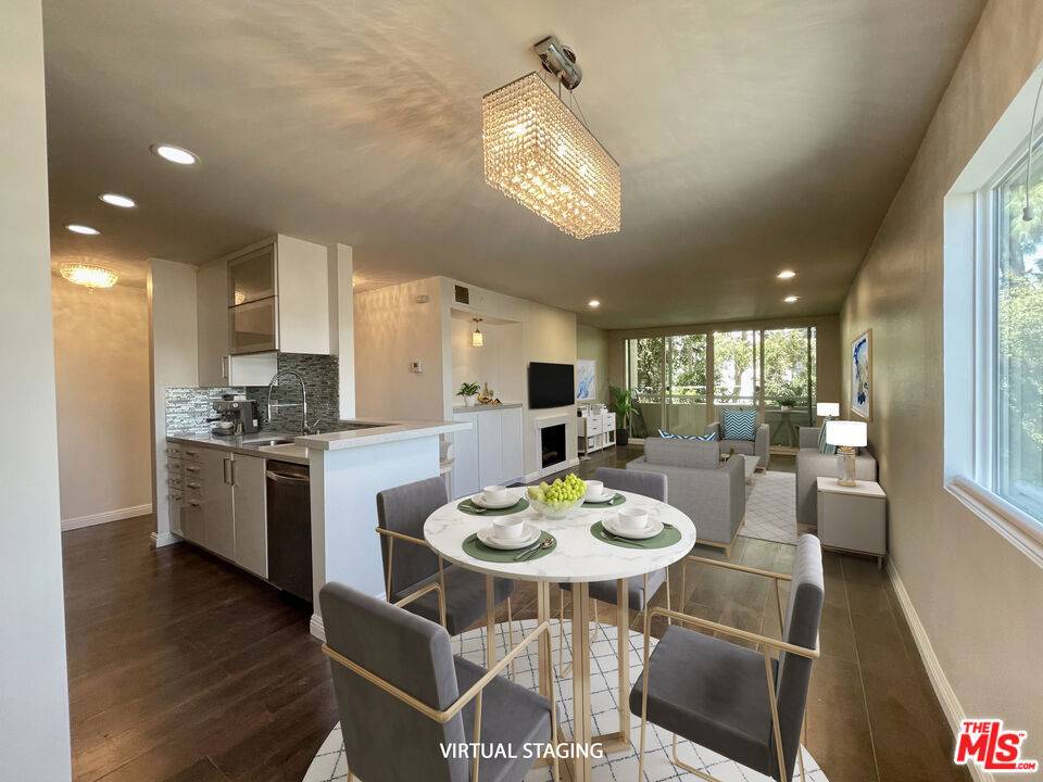 West Hollywood, CA 90069,8535 N West Knoll DR #220