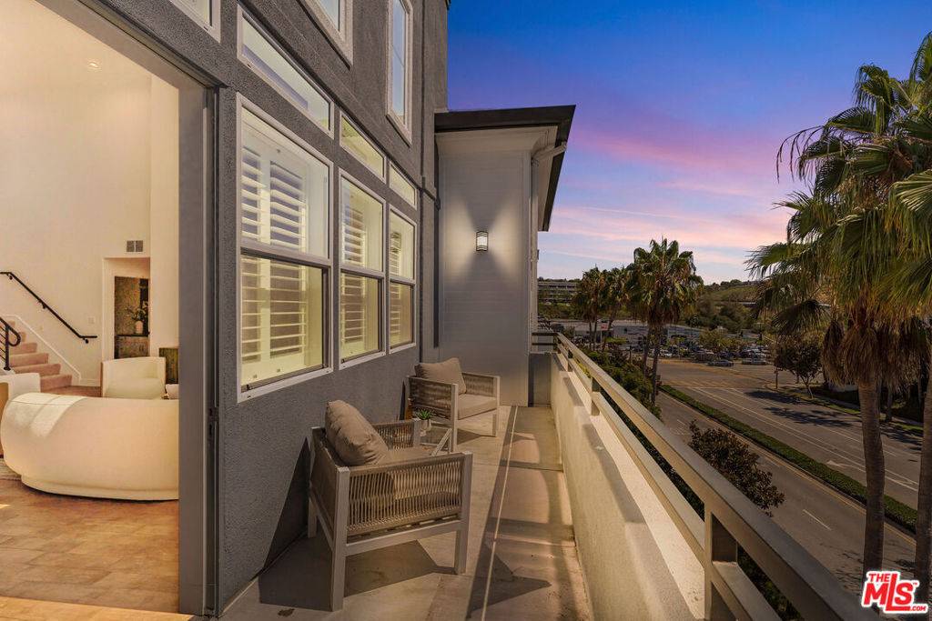 Playa Vista, CA 90094,7100 Playa Vista DR #402