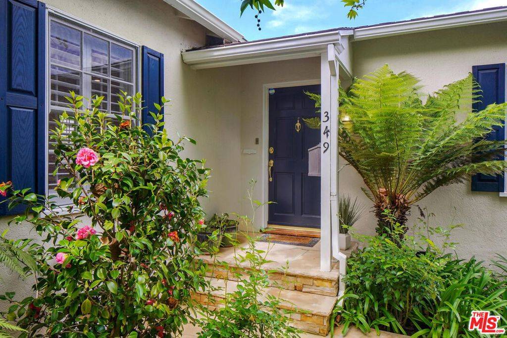 Santa Monica, CA 90402,349 21ST PL