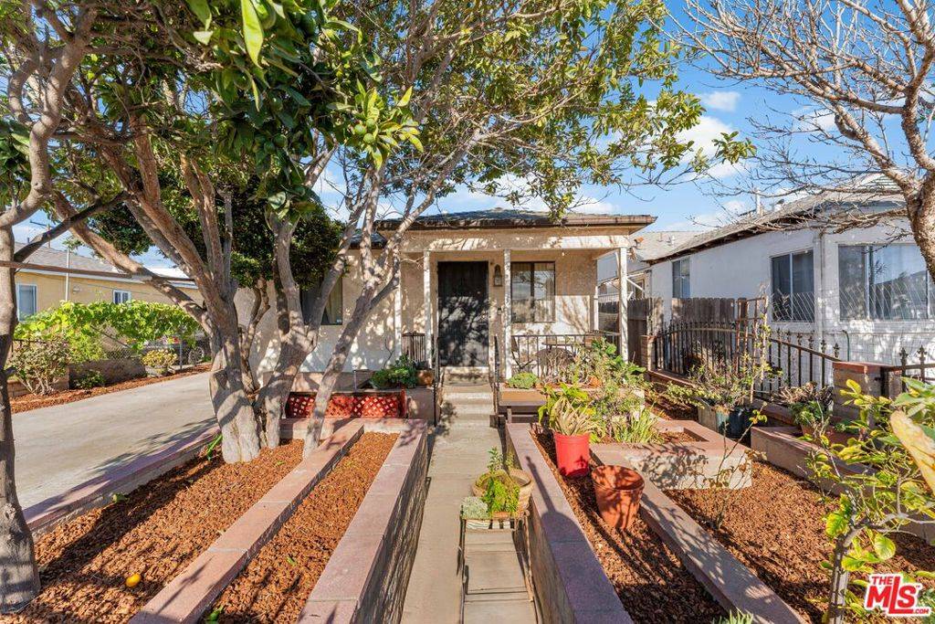 Oxnard, CA 93030,402 N Mckinley AVE