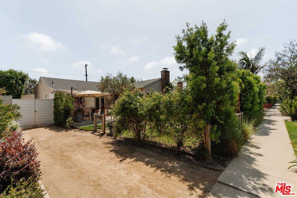 Los Angeles, CA 90066,12606 Brooklake ST