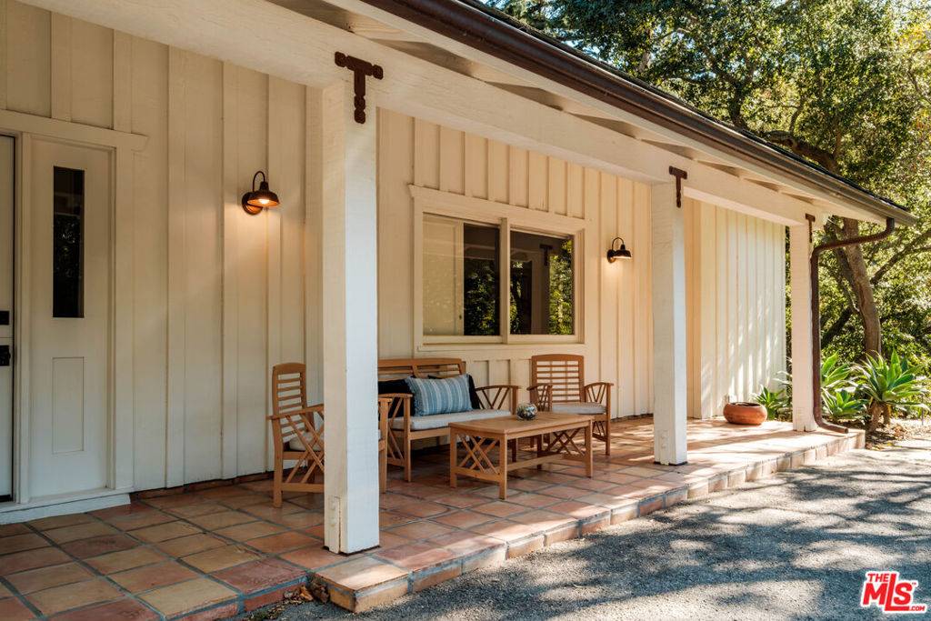 Los Angeles, CA 90049,1784 Old Ranch RD