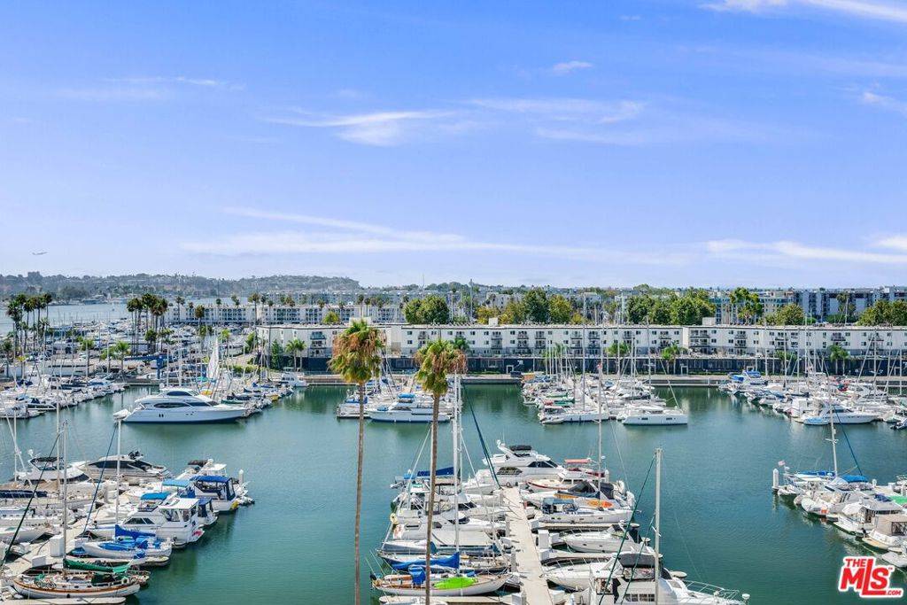 Marina Del Rey, CA 90292,4335 S Marina City DR #544