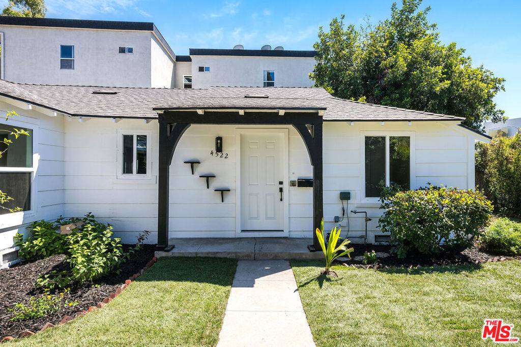 Valley Village, CA 91607,4522 Laurel Canyon BLVD