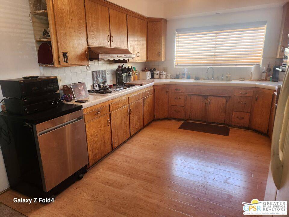 Beaumont, CA 92223,1385 Palm AVE