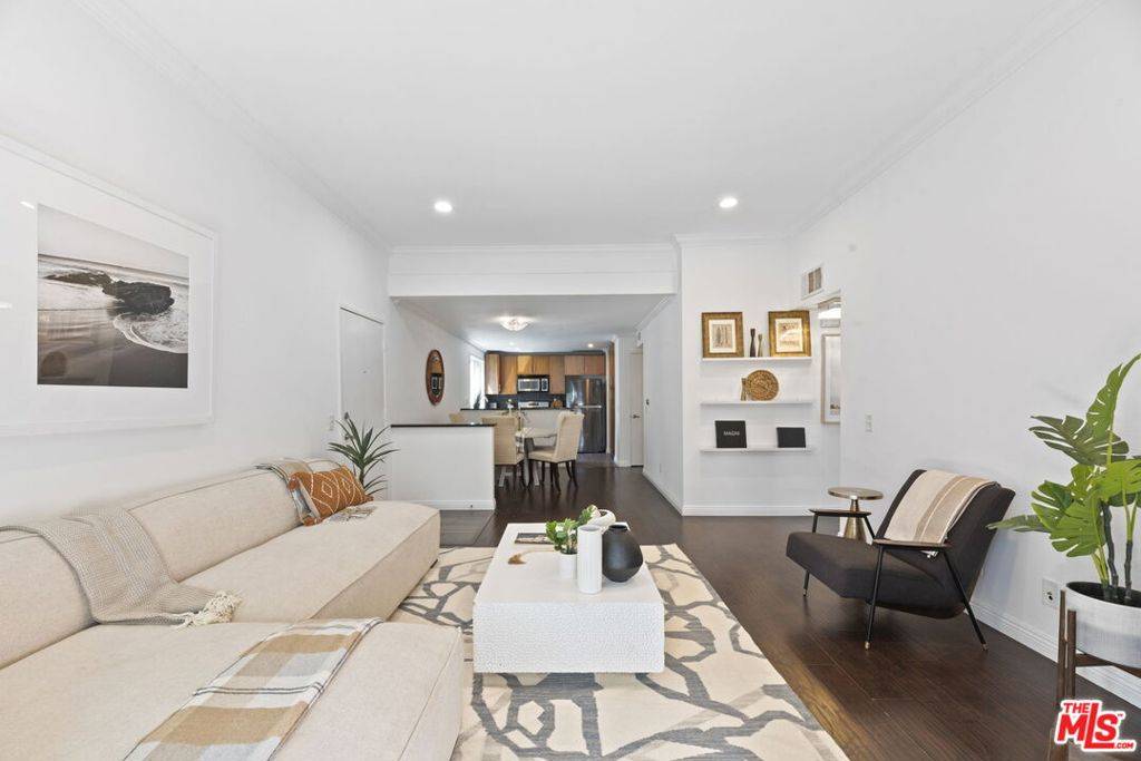 Playa Del Rey, CA 90293,8300 Manitoba ST #234
