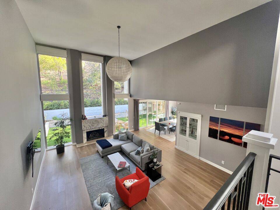 Pacific Palisades, CA 90272,1274 Calle De Sevilla