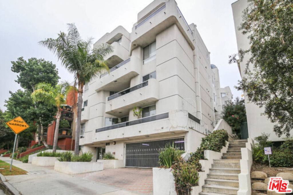 Los Angeles, CA 90005,811 S Lucerne BLVD #402