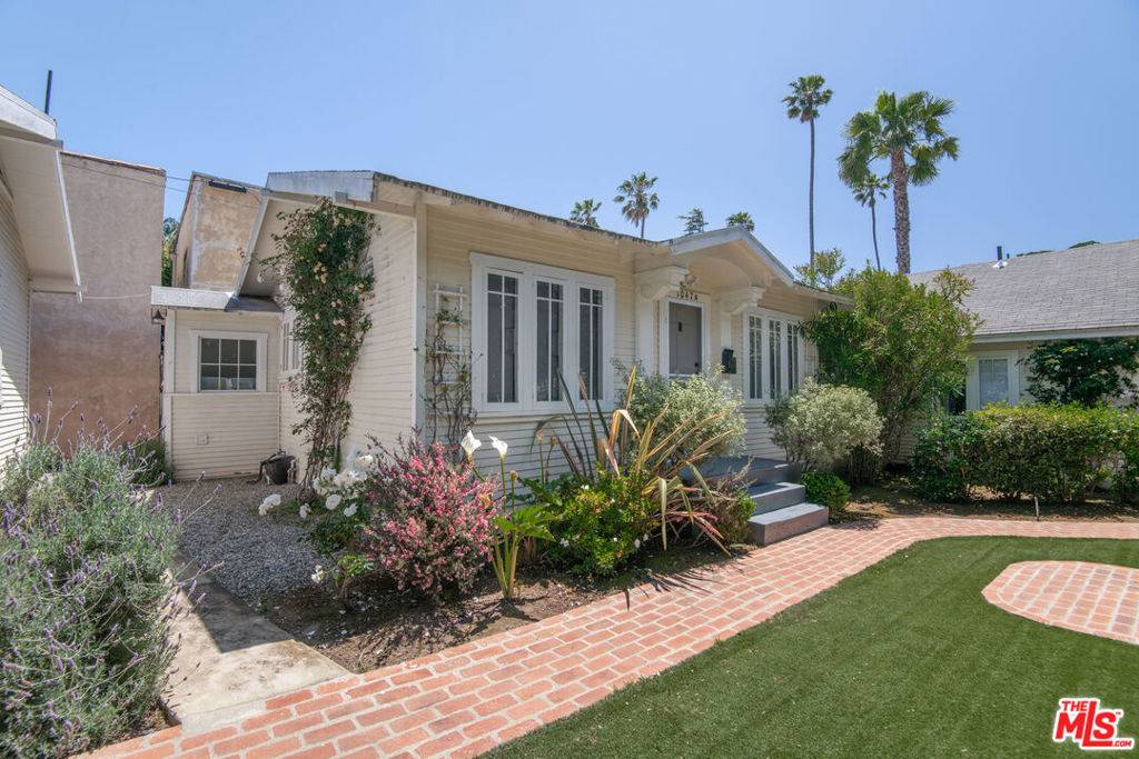 Santa Monica, CA 90403,1047 9th ST