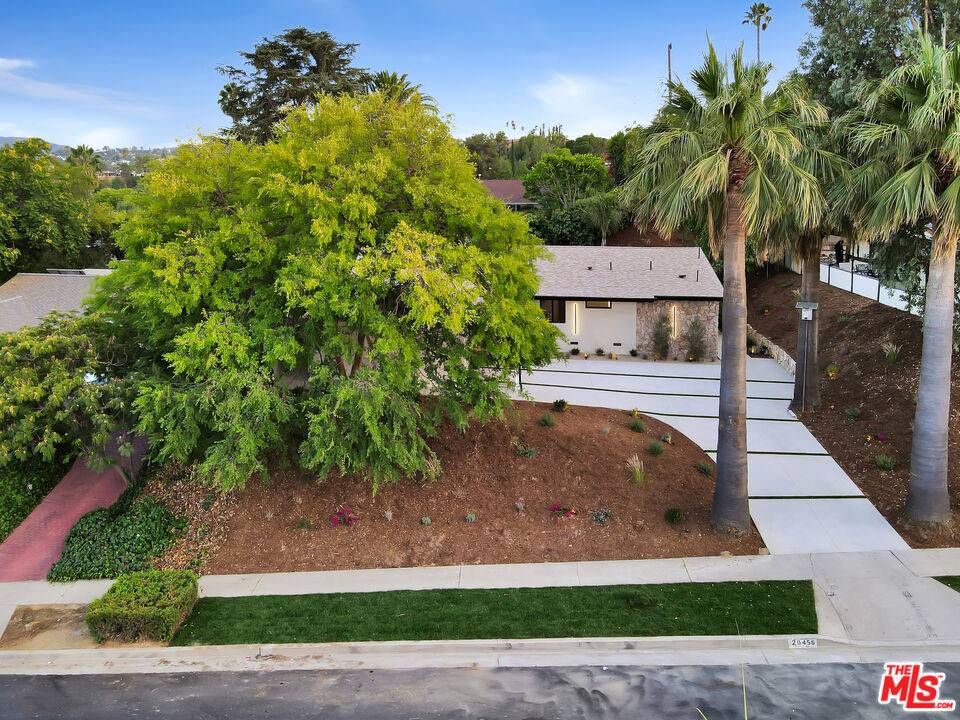 Woodland Hills, CA 91367,20456 Tiara ST