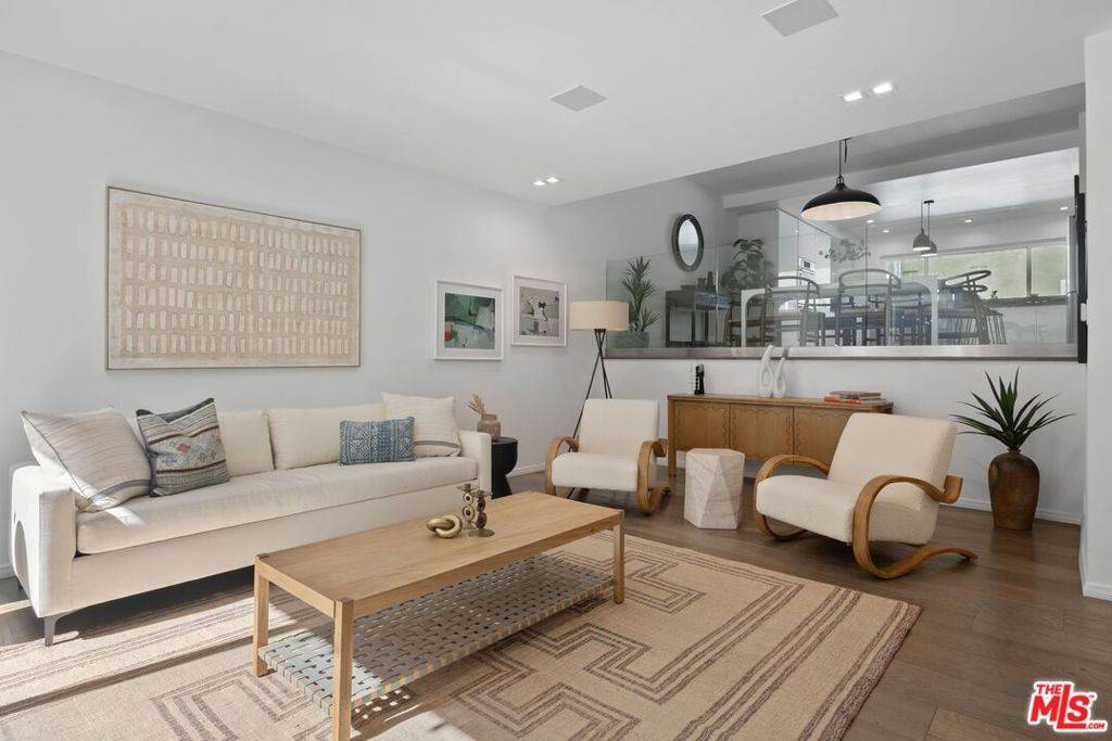 Marina Del Rey, CA 90292,13065 Mindanao WAY #3