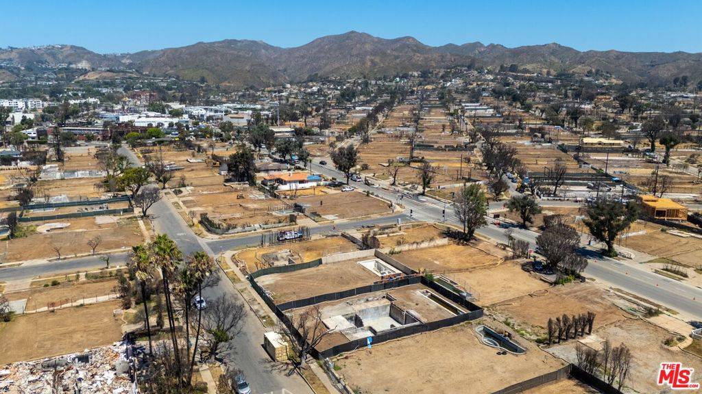 Pacific Palisades, CA 90272,750 Toyopa DR