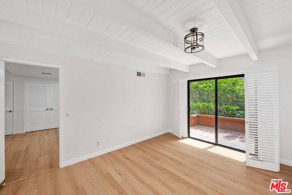 Pacific Palisades, CA 90272,1317 Avenida De Cortez