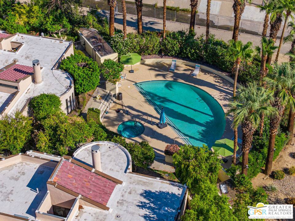 Palm Springs, CA 92262,998 Village SQ