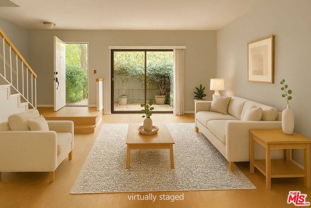 Van Nuys, CA 91405,15061 Sherman WAY #A