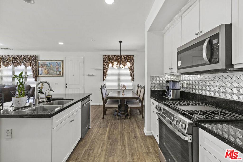 Santa Clarita, CA 91350,21757 Bene DR