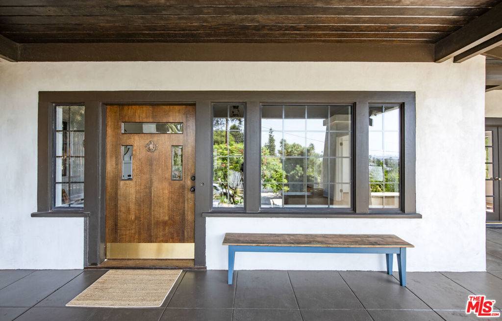 Los Angeles, CA 90026,1114 Coronado TER