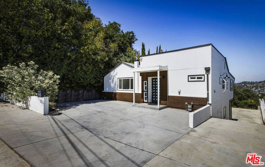 Los Angeles, CA 90065,4013 Division ST