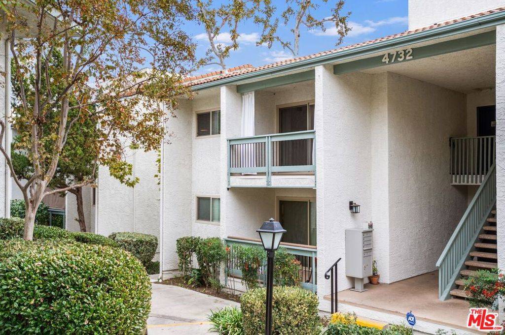 Calabasas, CA 91302,4732 Park Granada #224