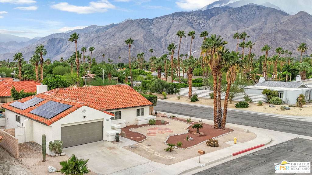 Palm Springs, CA 92262,1425 E Luna WAY