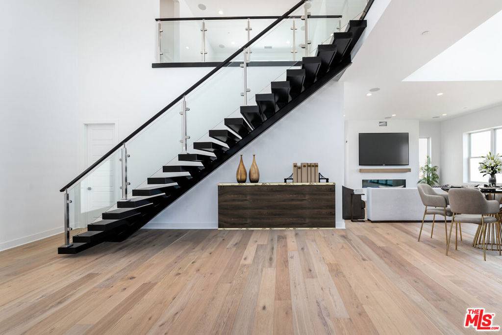 Porter Ranch, CA 91326,11770 N Hillsborough LN