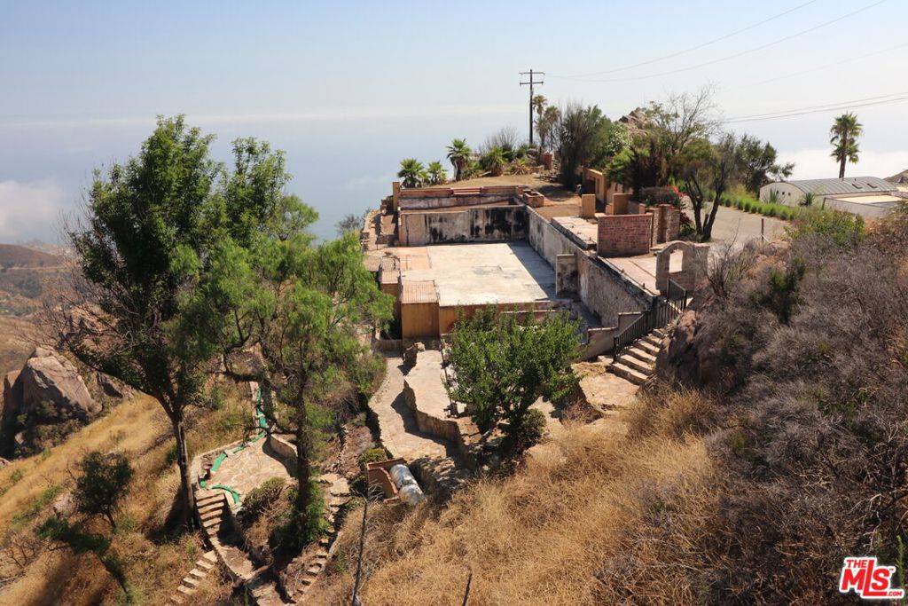 Malibu, CA 90265,24734 W Saddle Peak RD
