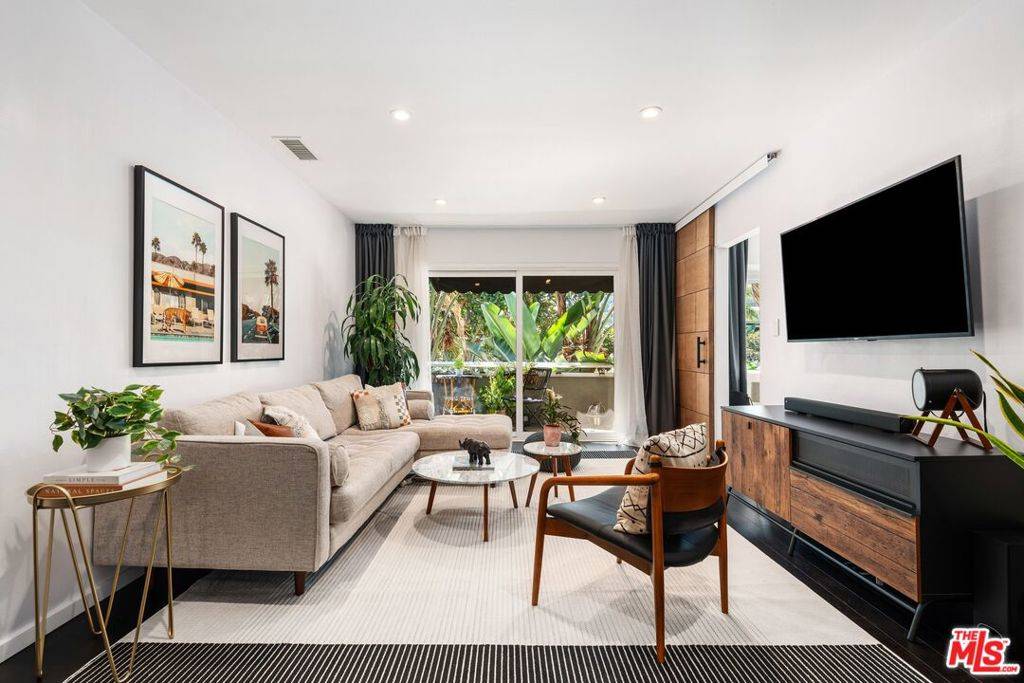 West Hollywood, CA 90046,1330 N Crescent Heights BLVD #10