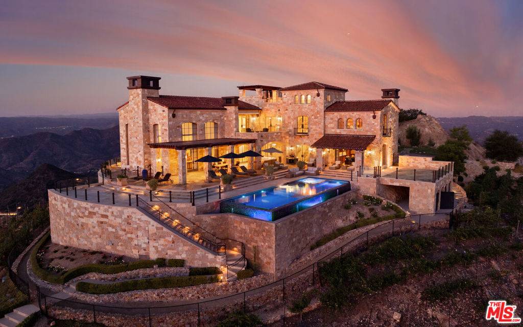 Malibu, CA 90265,340 N Kanan Dume RD