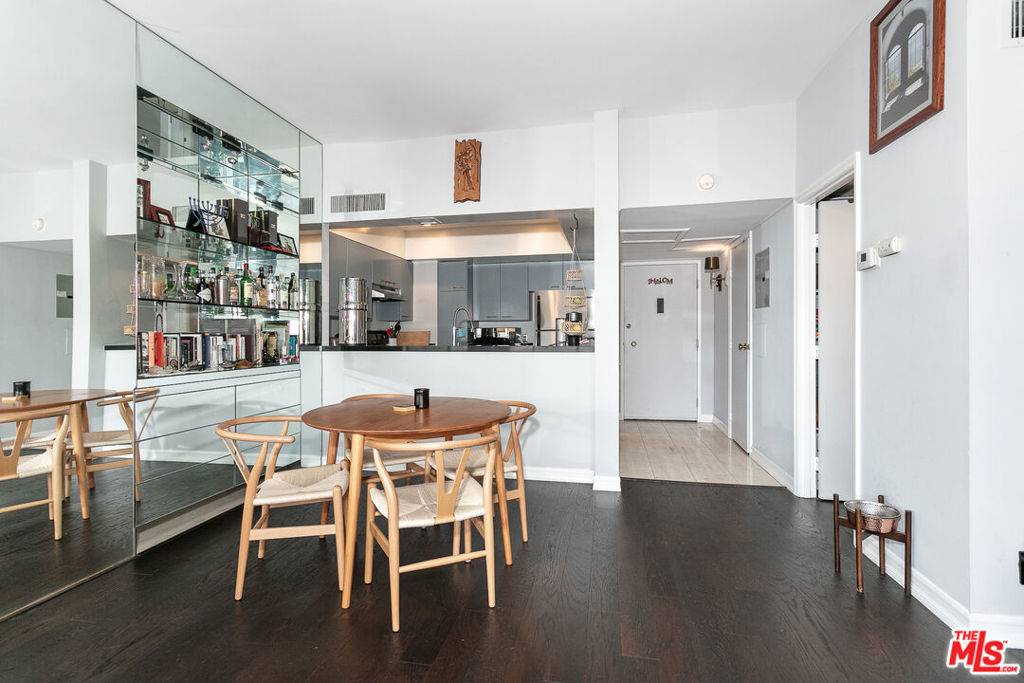 Los Angeles, CA 90046,7135 HOLLYWOOD BLVD #603