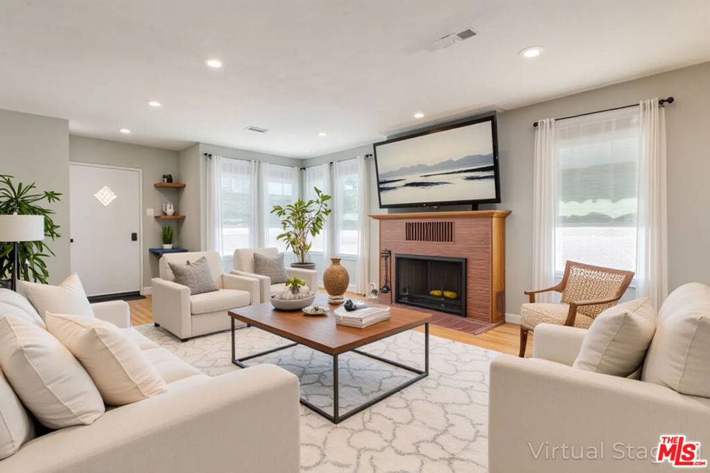 Torrance, CA 90503,1633 Hickory AVE