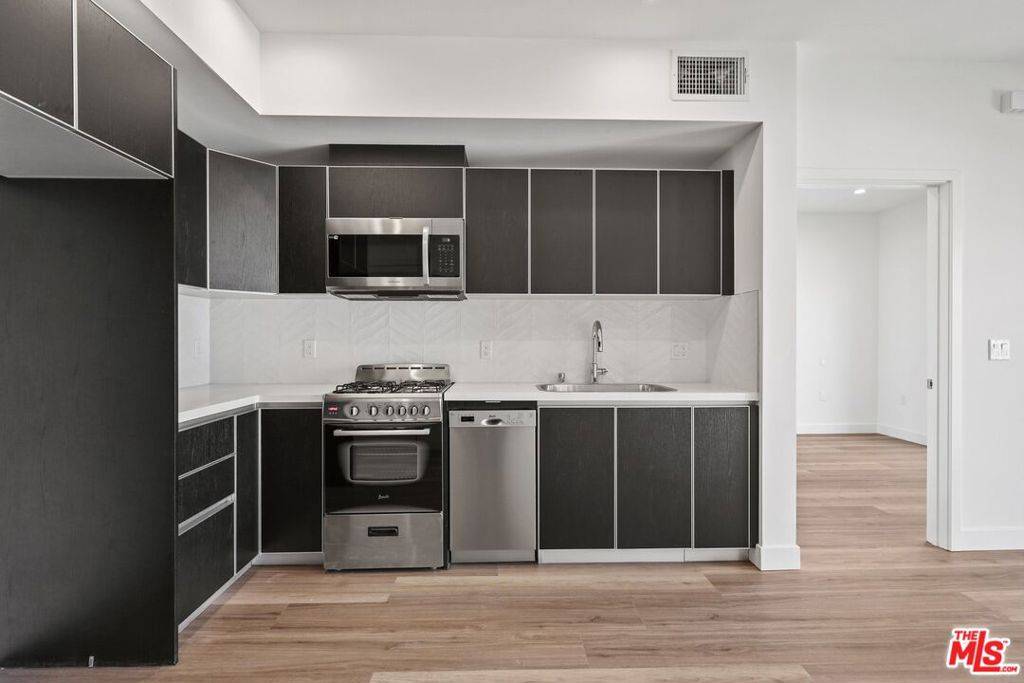 Los Angeles, CA 90034,3657 Motor #609