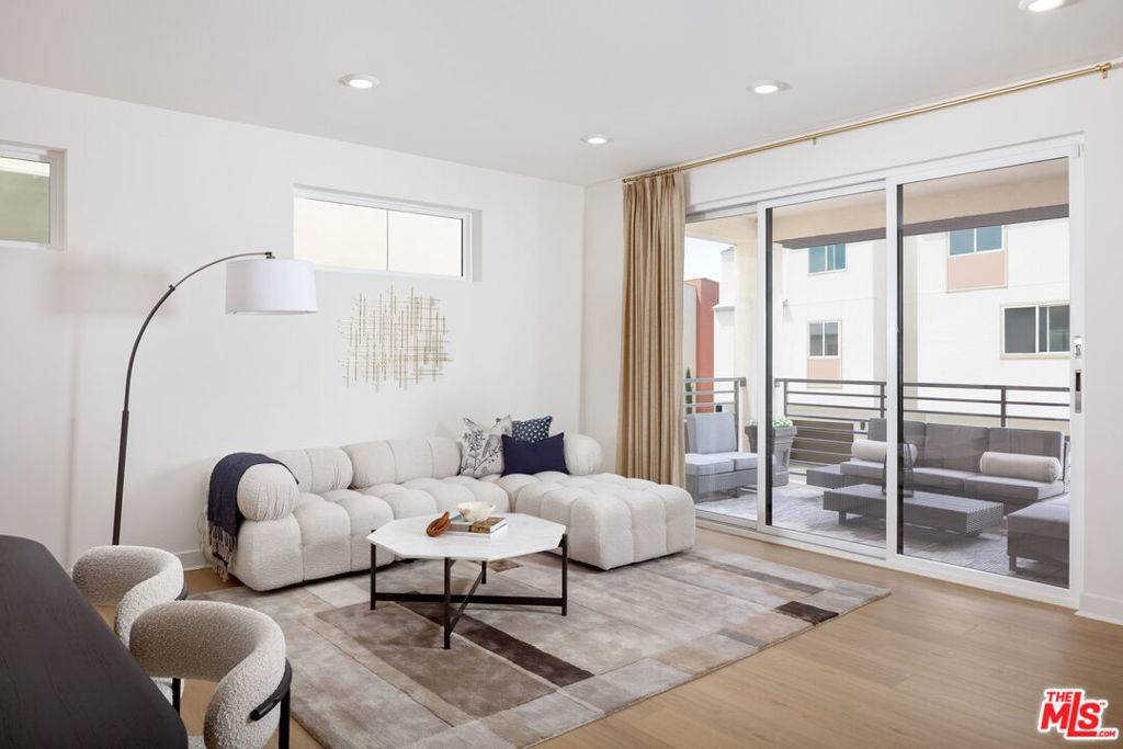 Los Angeles, CA 90732,1684 Coral Sea LN