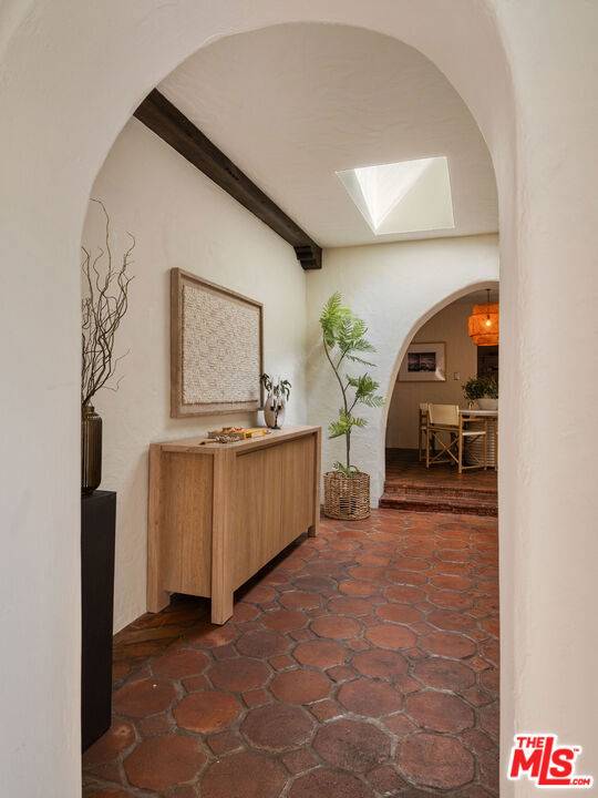 Venice, CA 90291,1012 Superba AVE