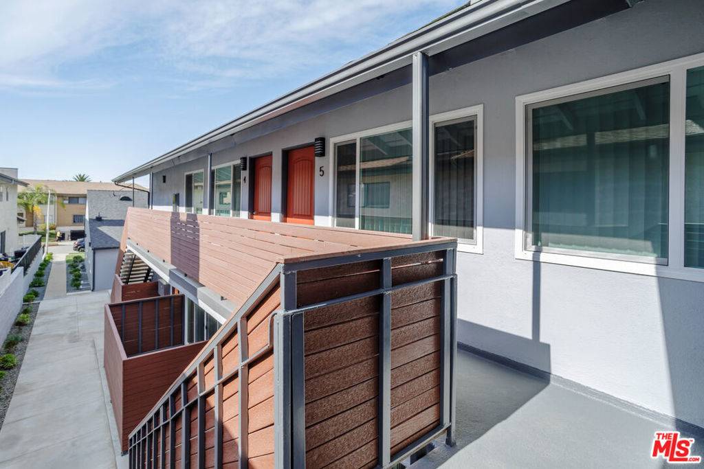 Glendale, CA 91202,1116 San Rafael AVE #4
