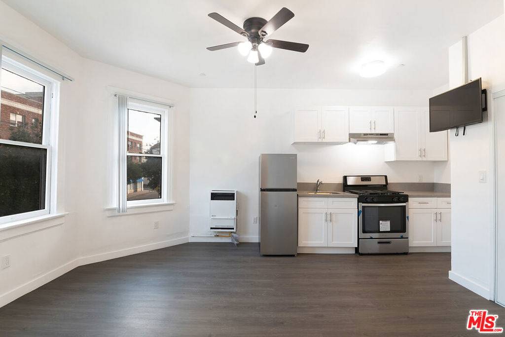 Los Angeles, CA 90006,1820 W 11th ST