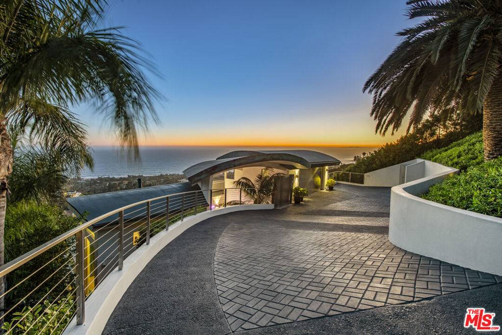 Malibu, CA 90265,5353 Horizon DR
