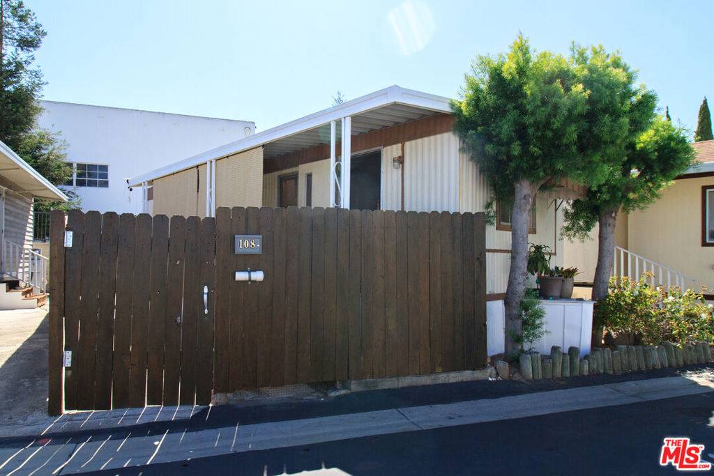 Culver City, CA 90230,11250 Playa ST #108