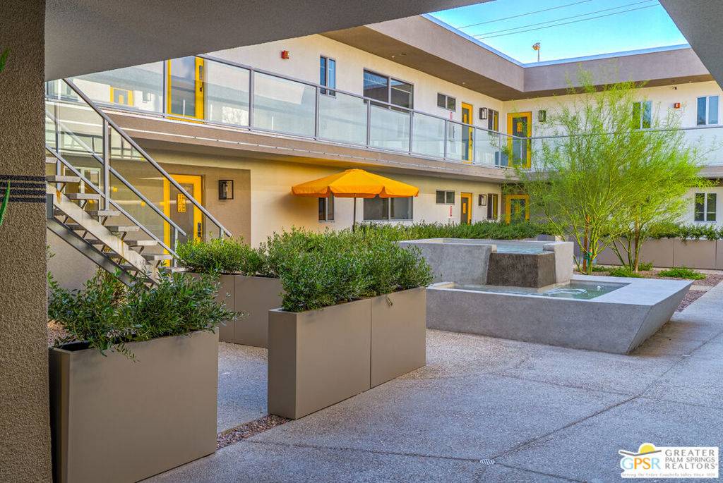 Palm Springs, CA 92264,588 E San Lorenzo RD #202