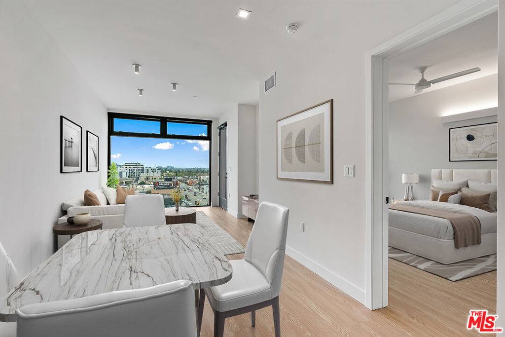 Los Angeles, CA 90034,3688 Overland AVE #423