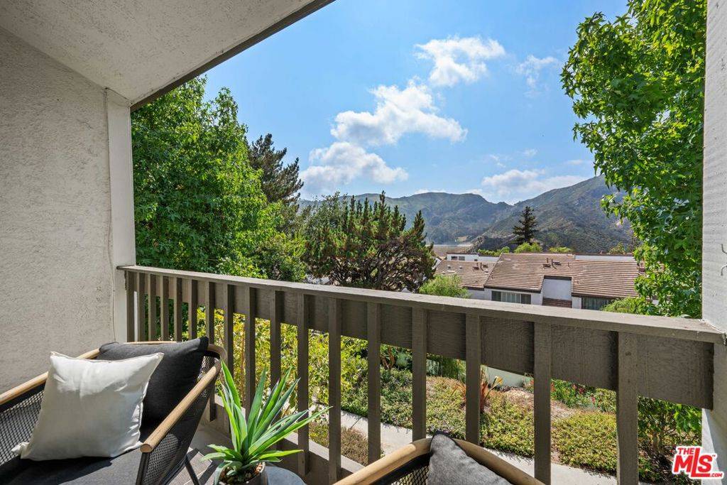 Pacific Palisades, CA 90272,1700 Palisades DR